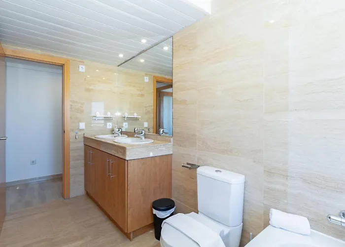 Daire Guestready - Lovely Flat With Views In *