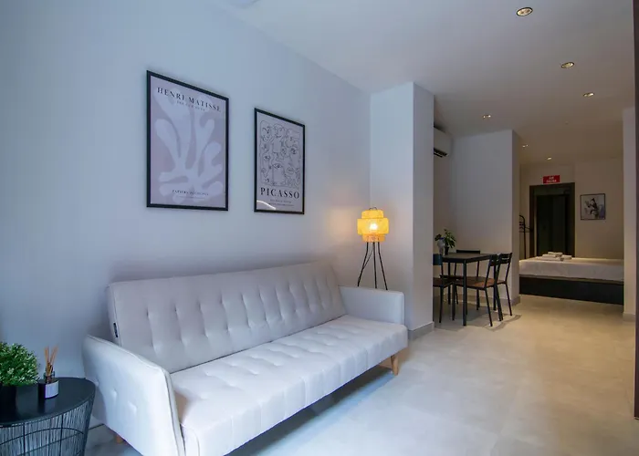 Vlc Host - Luz Casanova شقة