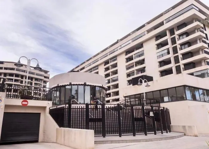 Playa Veramar Patacona 아파트 *