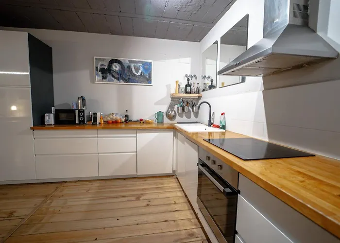 Duplex Loft And Office 140m2 A 70m2 Terrace شقة