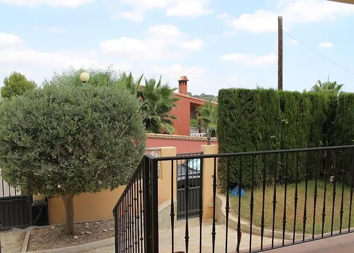 بيت للعطل La Casa Del Olivo En Montserrat - فالنسيا