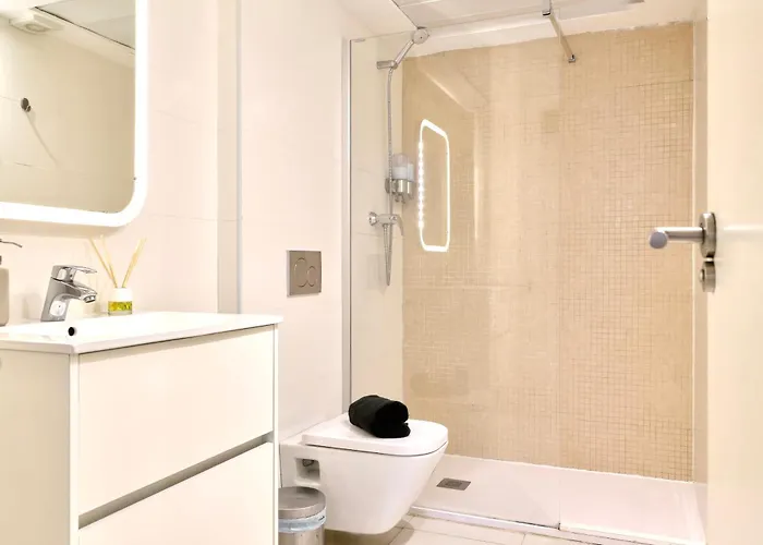 De Diseno En La Plaza Del Carmen F1 Βαλένθια