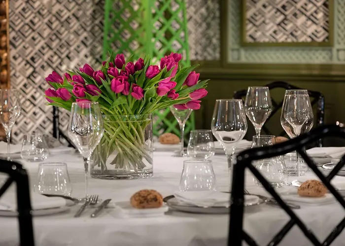 فندق Nh Collection Colon 4*