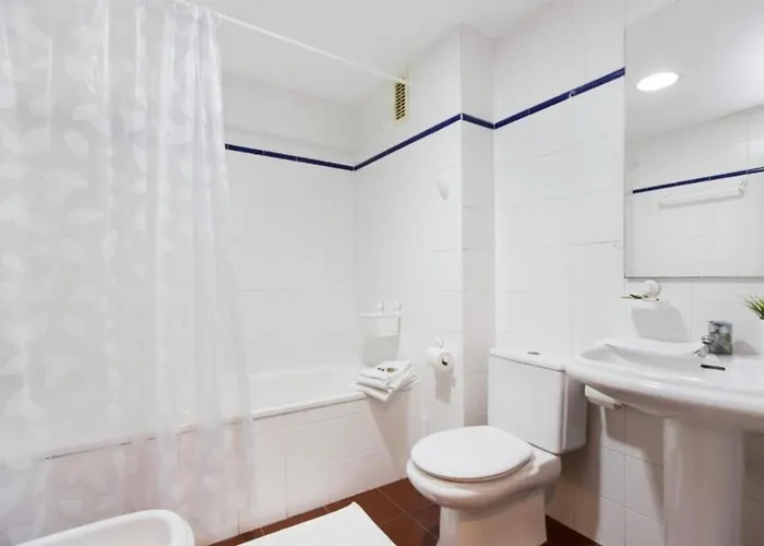 Modern In 56 M² With Air Conditioning * فالنسيا