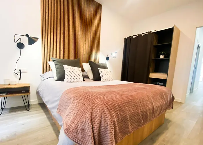 Ciencias & Maritim شقة *