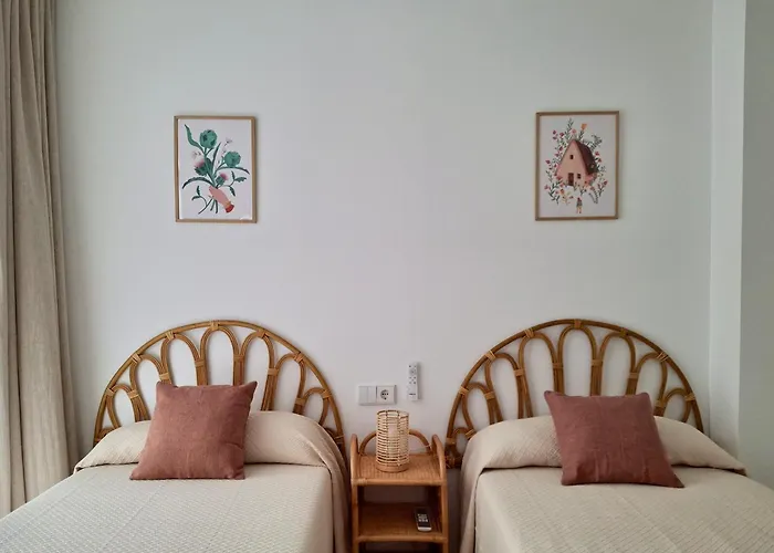 Bonito De 2 Cerca De La Estacion Joaquin Sorolla Valencia