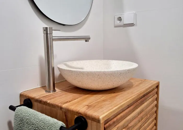 Bonito De 2 Cerca De La Estacion Joaquin Sorolla * Valencia