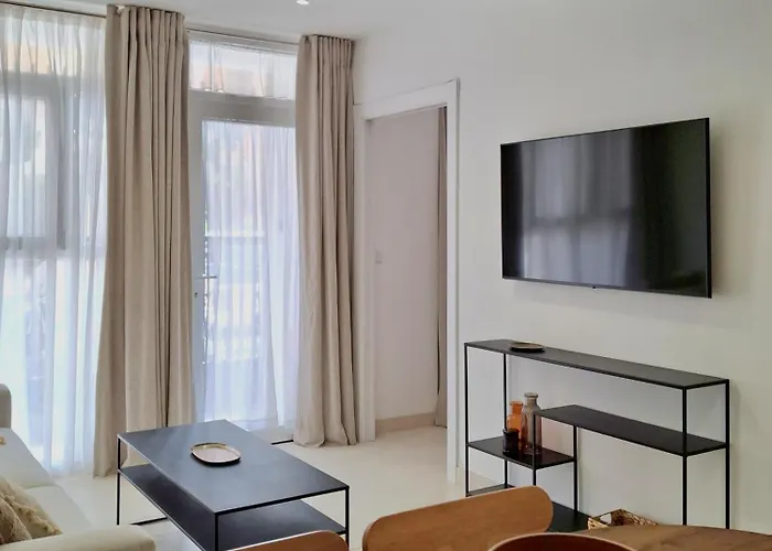 Bonito De 2 Cerca De La Estacion Joaquin Sorolla Valencia