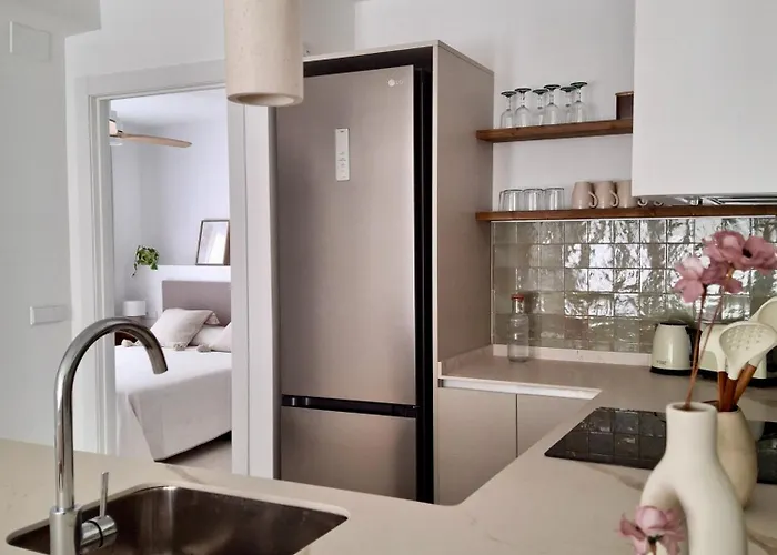 Bonito De 2 Cerca De La Estacion Joaquin Sorolla * Valencia