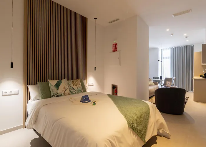 Dorm4you Arena Plaza Апарт-отель 3*