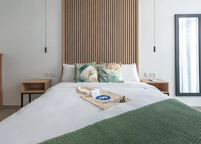 Dorm4you Arena Family 13 4* Βαλένθια