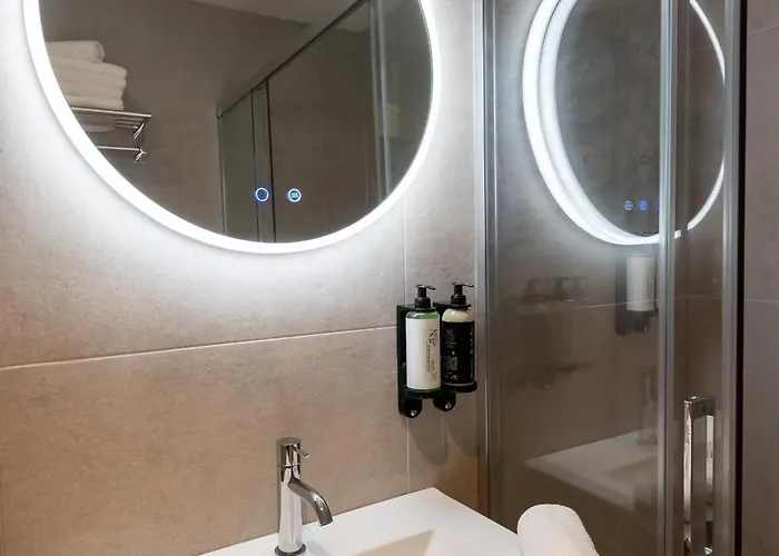 Arena Basic Ξενοδοχείο με διαμερίσματα 4*