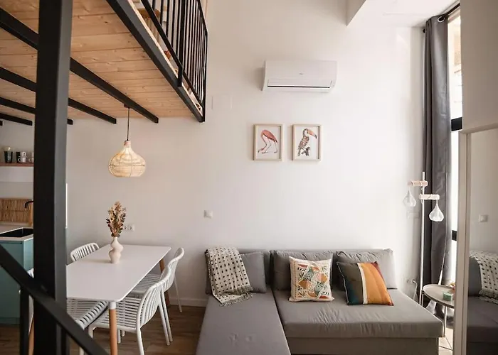 Lofts Plaza Jm Orense B *