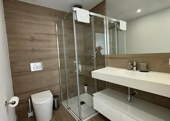 Escolano Mas 11 Noches * 발렌시아