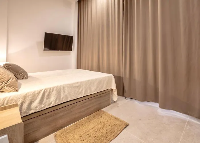 شقة чудовий новий лофт поруч з містом наук