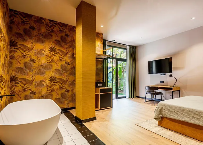 Hotel Saman Boutique Valenza