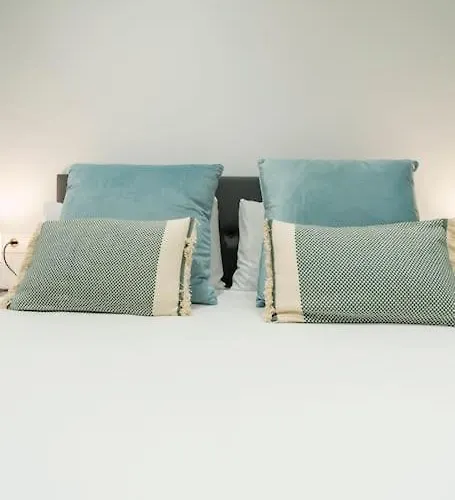 Διαμέρισμα Vlc Host- Sant Jordi