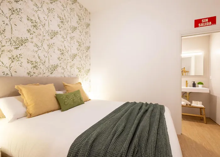 Florit Flats - The Maritim Serreria