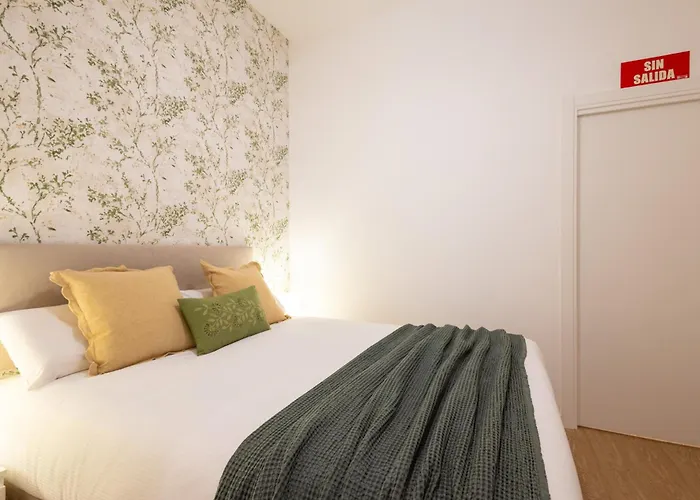 Florit Flats - The Maritim Serreria