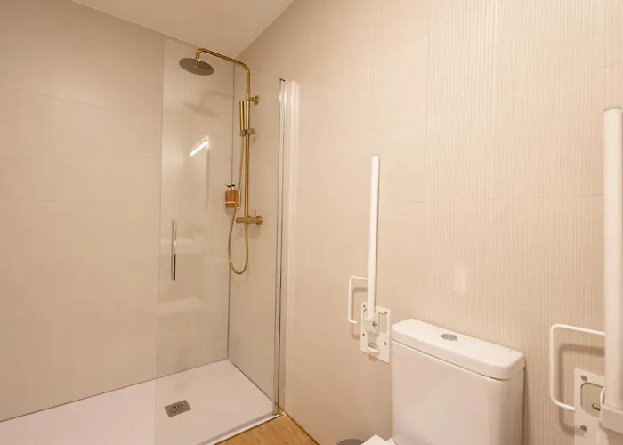 Florit Flats - The Maritim Metro Station *