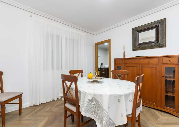 Invalencia - Balmes Flat Market