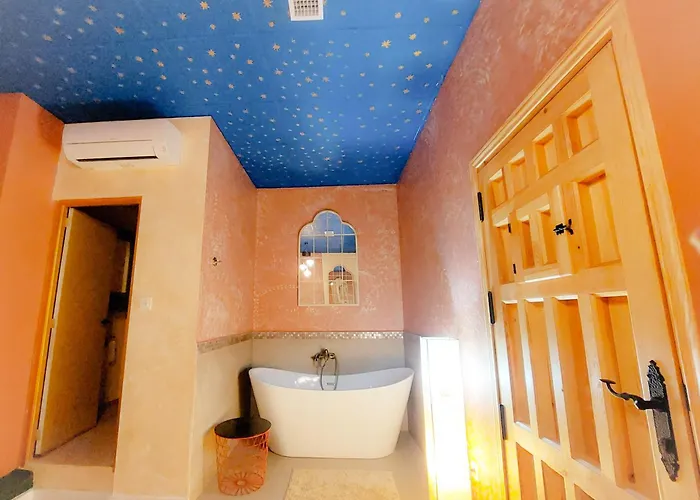 Ruzafa In * فالنسيا