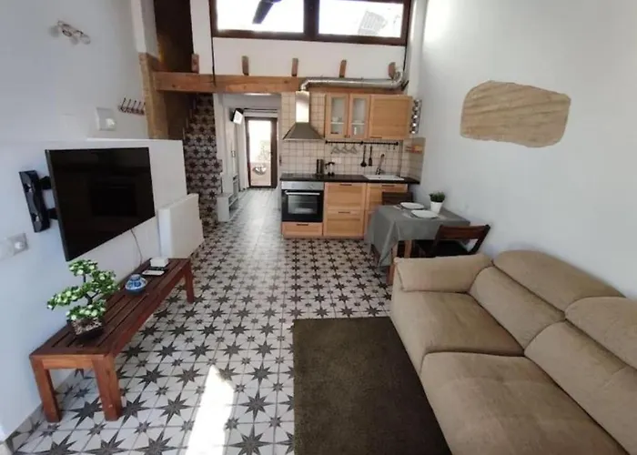 Moderno En El Cabanal 아파트