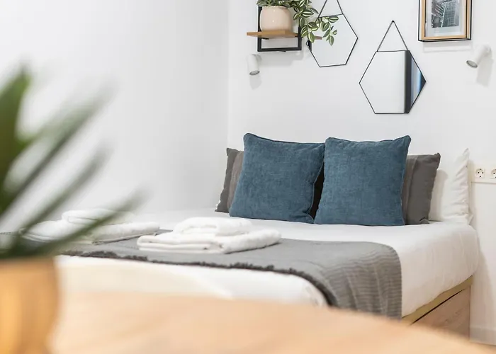 Vlc Host - Ausias March Appartement *