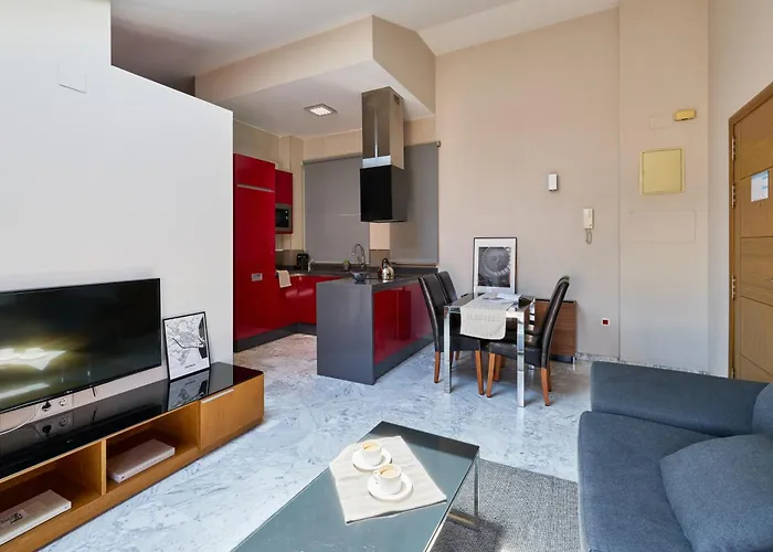 朱里斯塔市中心公寓 *