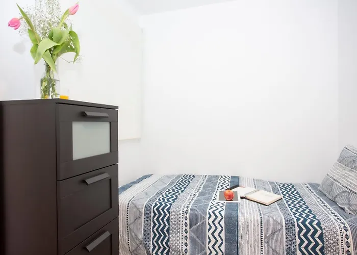 Guestready - A Joyful In Poblats Maritims شقة فالنسيا