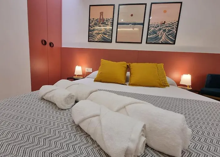 Sanchez Y Laserna Moderno En 아파트