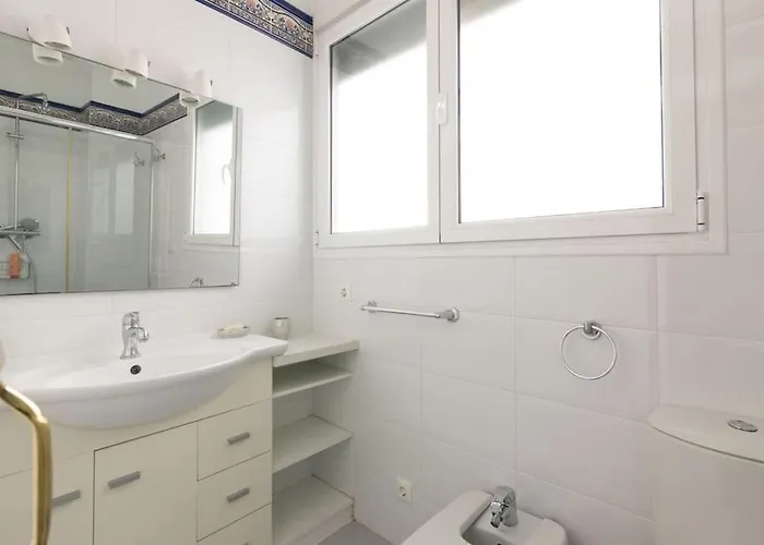 شقة Sleeps 6 Fast Wi-fi 2 Bathrooms