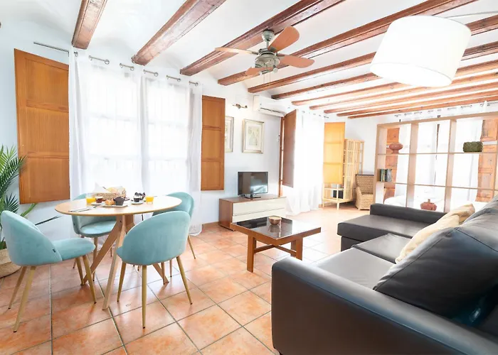 Travel Habitat Plaza Del Pilar. Βαλένθια