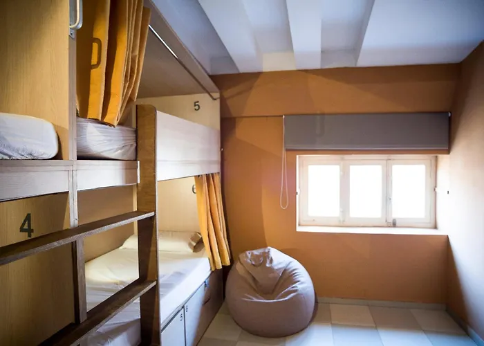 River Hostel Valencia