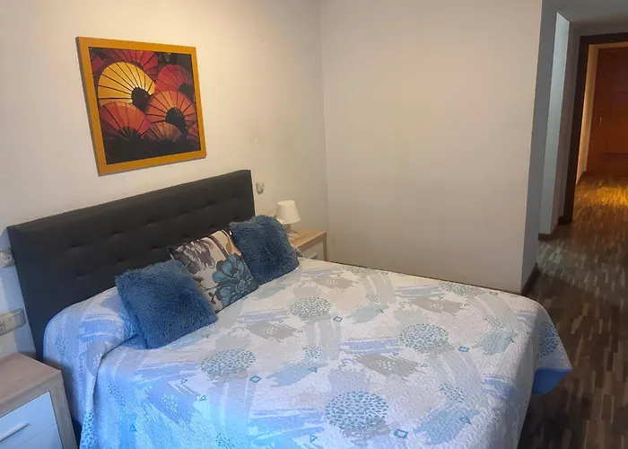 En Piso Compartido En 아파트 *