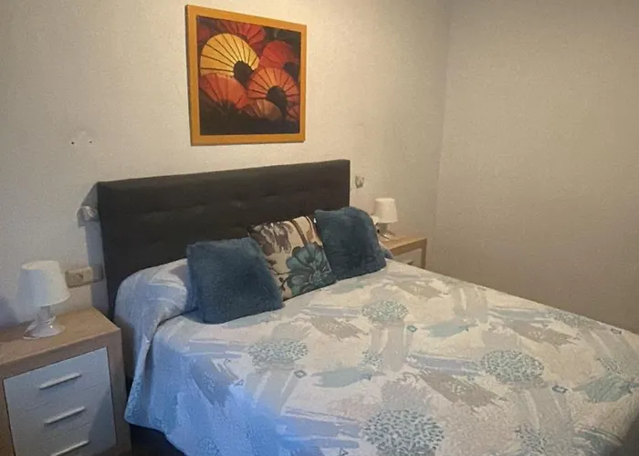 En Piso Compartido En * 발렌시아