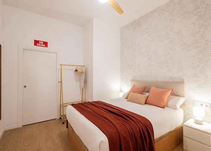 Florit Flats - The Maritim Metro Station Daire