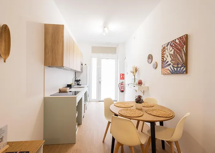 Florit Flats - The Maritim Serreria *