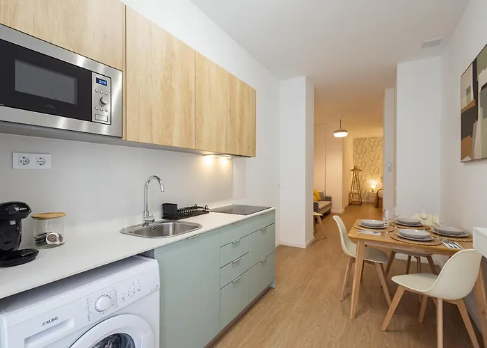 Florit Flats - The Maritim Metro Station * Valensiya