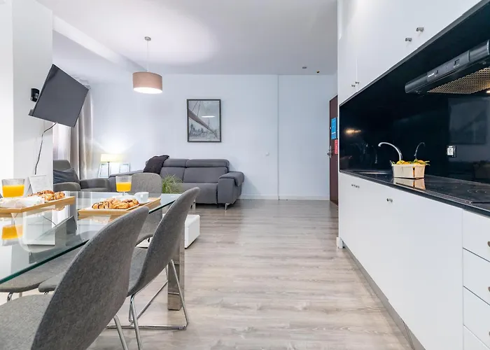 Travel Habitat Ayuntamiento *