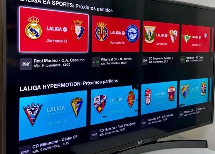 Frente Estacion De Tren Joaquin Sorolla Ubytování v soukromí