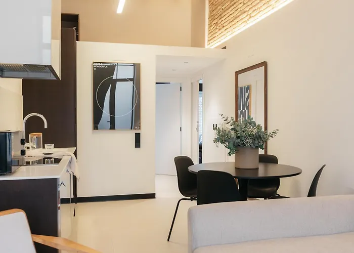 Lovely Exclusivity In Center *