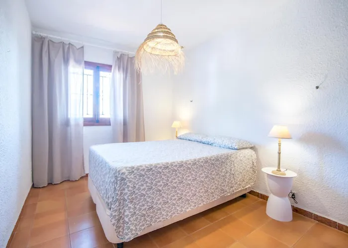 Piscina Urbanizacion De Lujo Cerca Del Mar Hébergement de vacances *