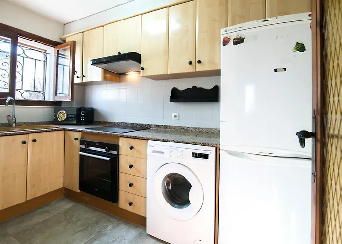 Holiday home Piscina Urbanizacion De Lujo Cerca Del Mar Valencia