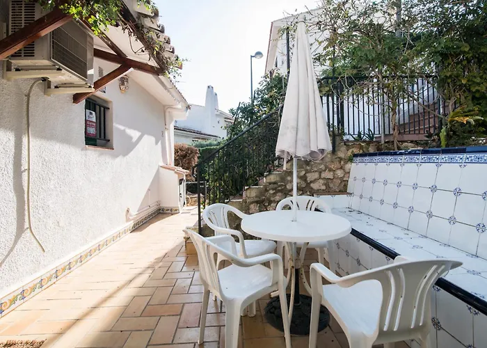 Piscina Urbanizacion De Lujo Cerca Del Mar Hébergement de vacances *