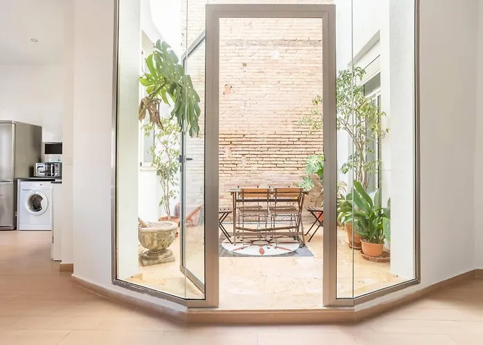 The White * 발렌시아