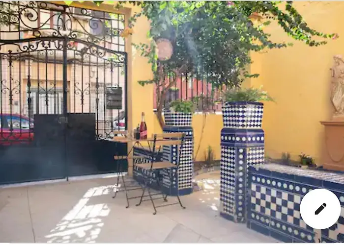 1- Interior Con Aire Acondicionado Y Con Bano Independiente * فالنسيا