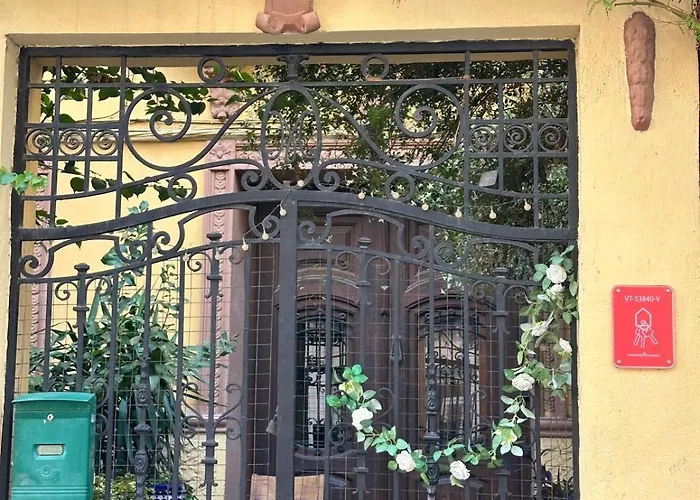 1- Interior Con Aire Acondicionado Y Con Bano Independiente