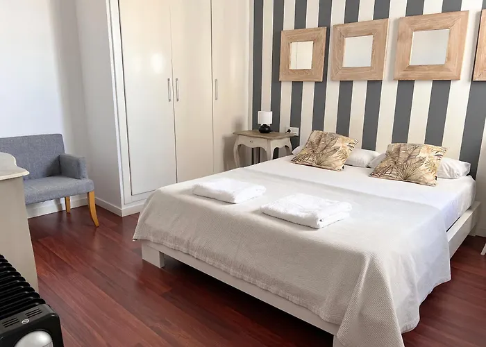 Luxury - Boutique Market *