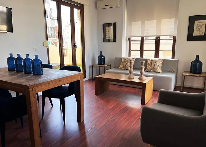 Luxury - Boutique Market Valence